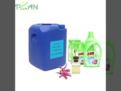 Elle sent comme un détergent de tache, parfum, détergent de linge, huile essentielle avec extrait de plantes.